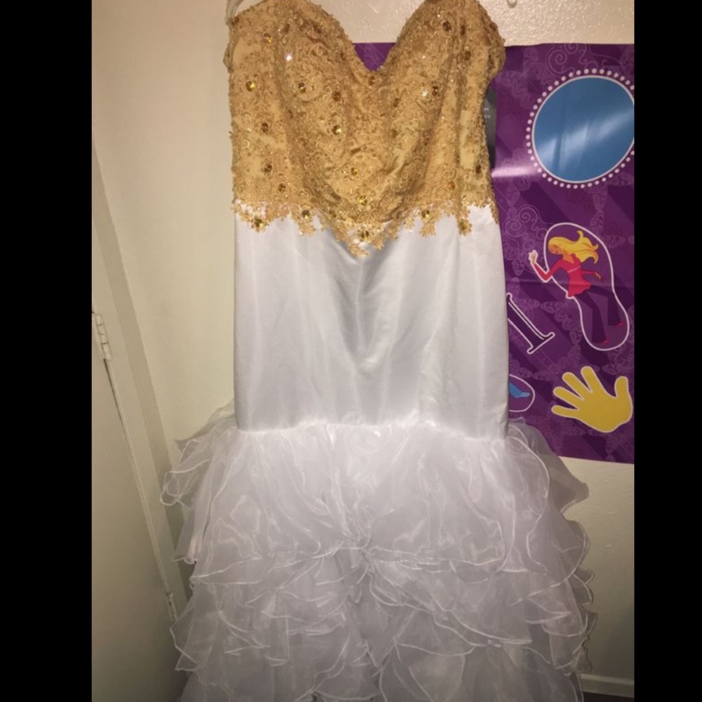 Brand New PlusSize Wedding Dress